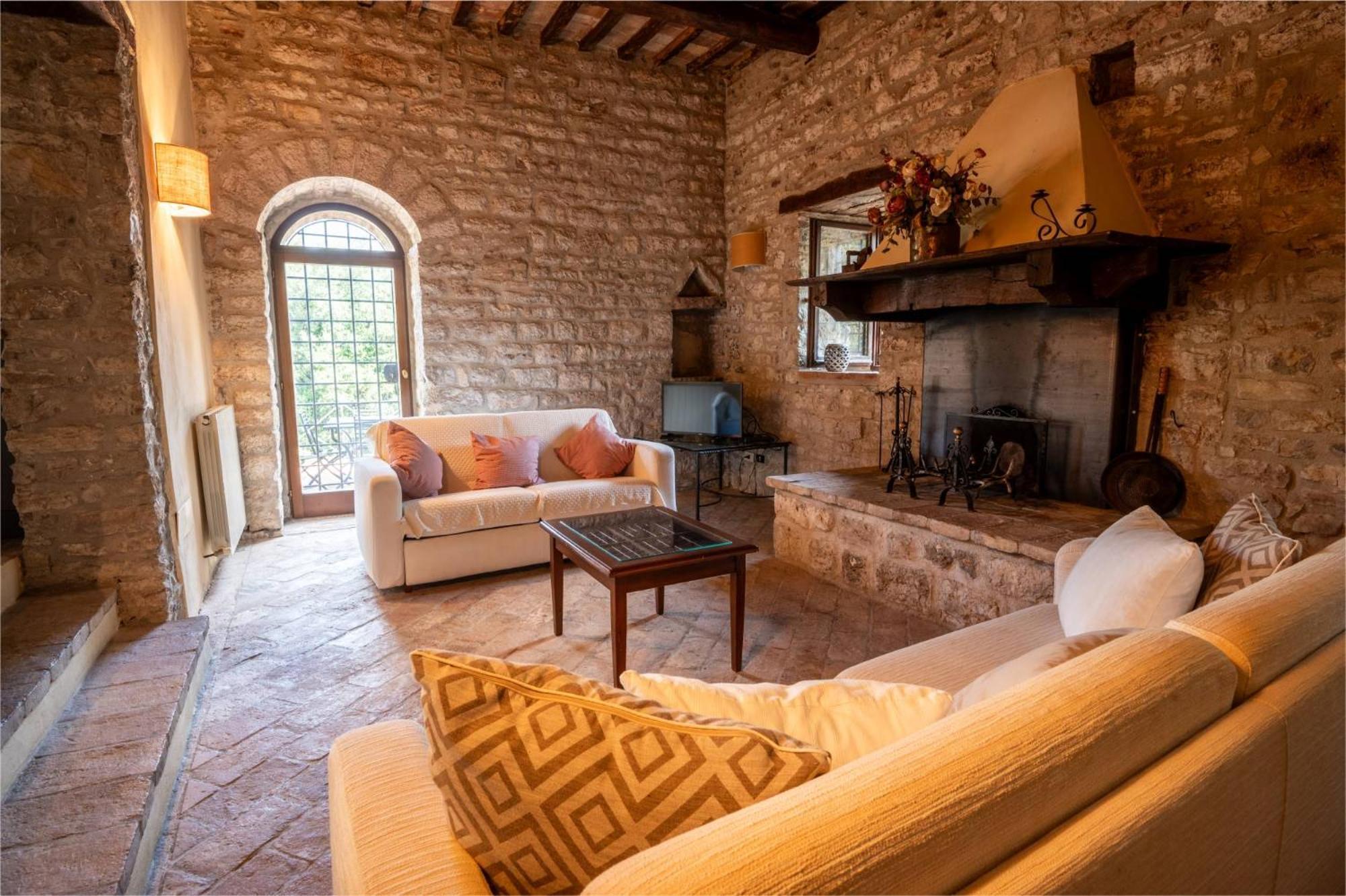 Castello Valenzino Bed & Breakfast Antognola ภายนอก รูปภาพ