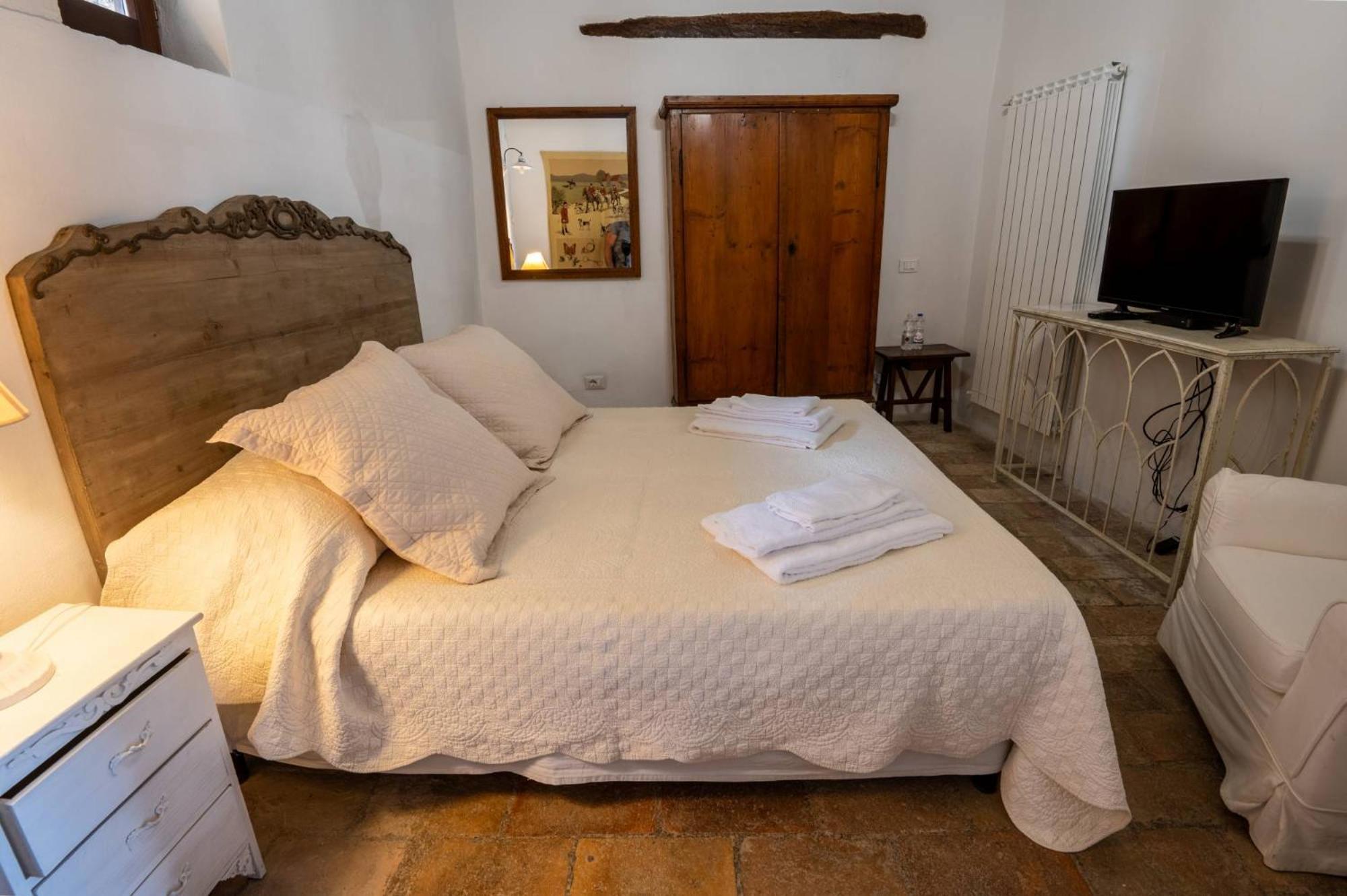 Castello Valenzino Bed & Breakfast Antognola ภายนอก รูปภาพ