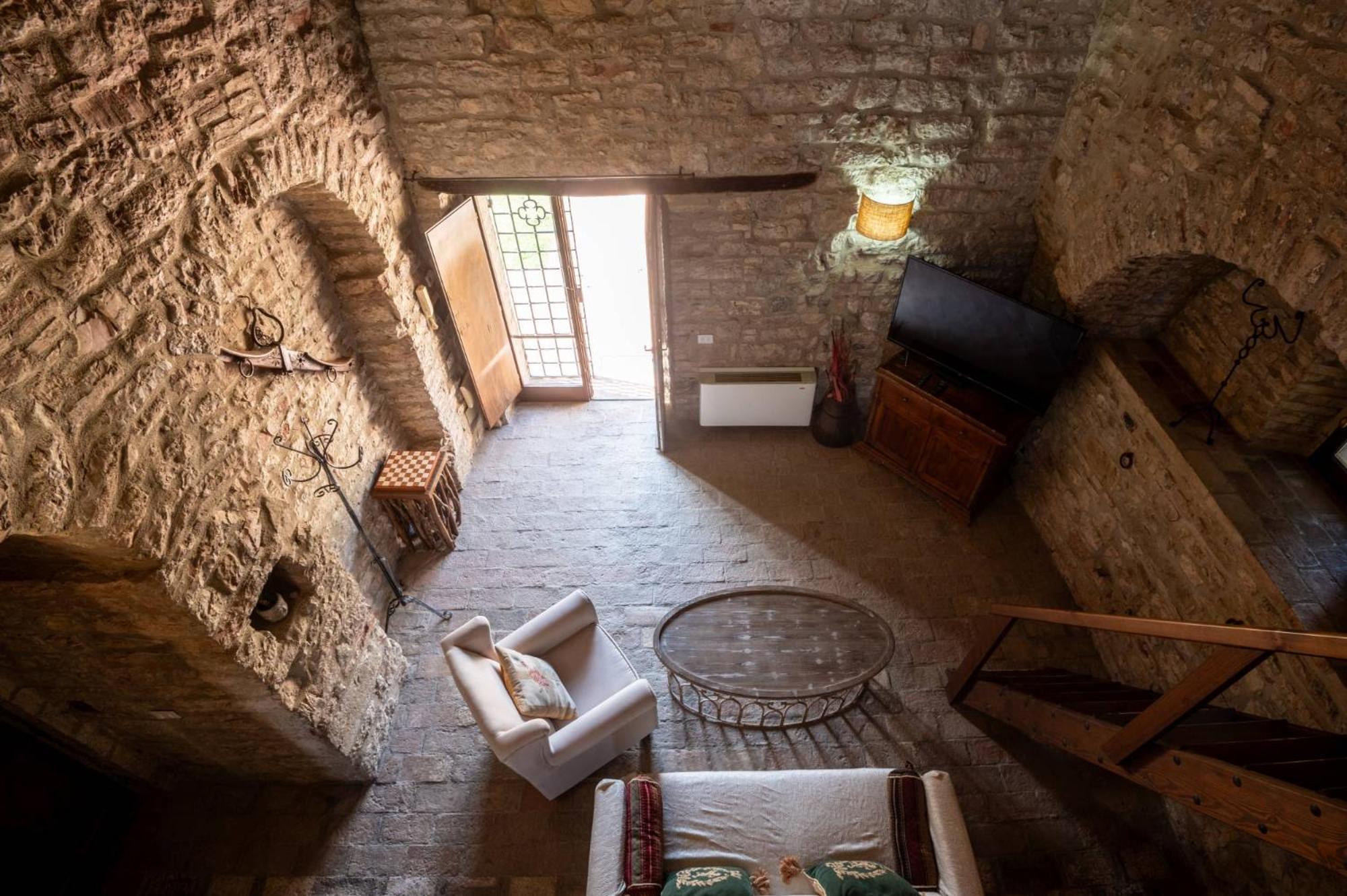 Castello Valenzino Bed & Breakfast Antognola ภายนอก รูปภาพ